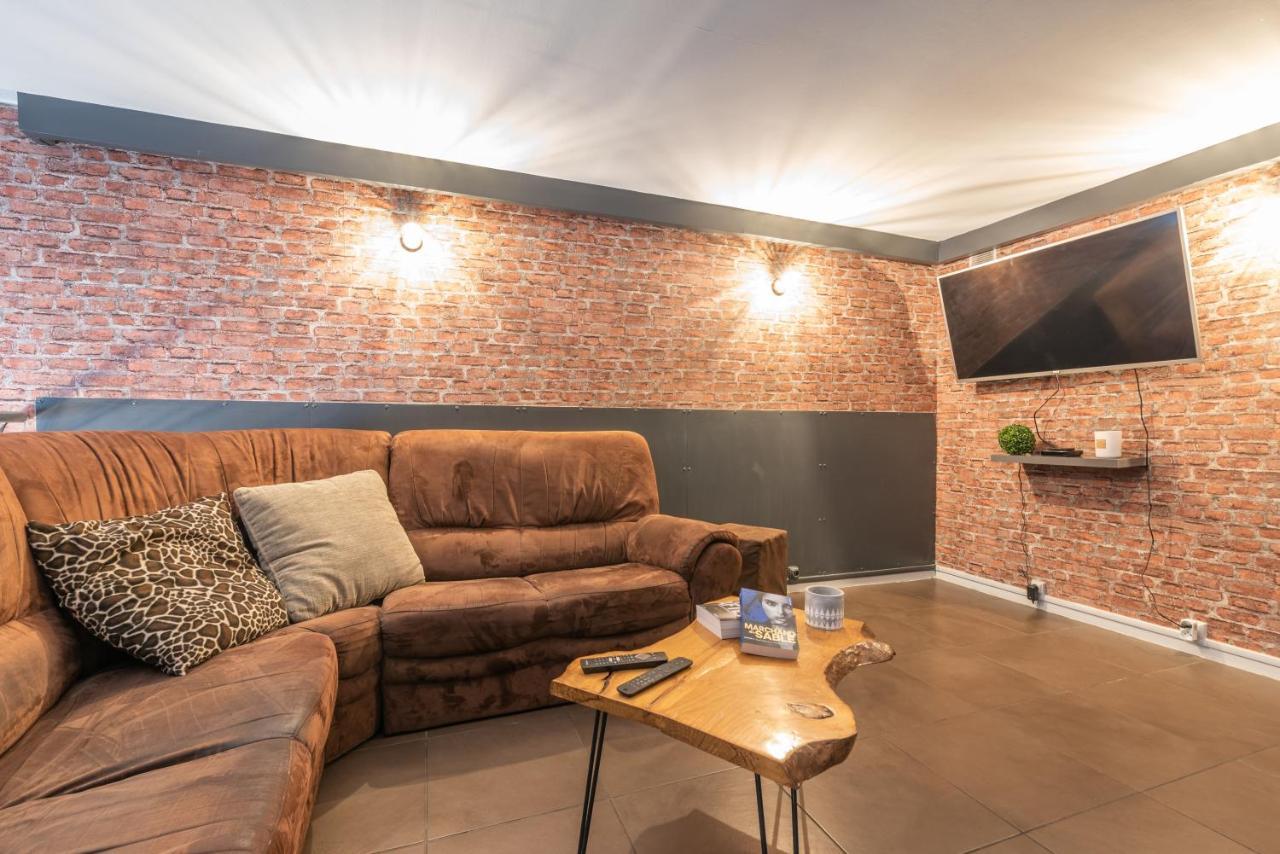 Loft Industriel En Centre Ville Le Puy-en-Velay Exteriör bild