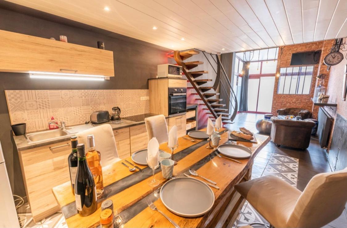 Loft Industriel En Centre Ville Le Puy-en-Velay Exteriör bild